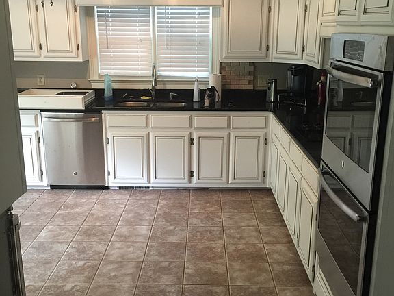 3rd image of 9125 Twelvestones Dr