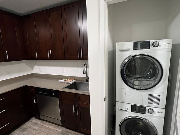 2nd image of 130 37th St #6