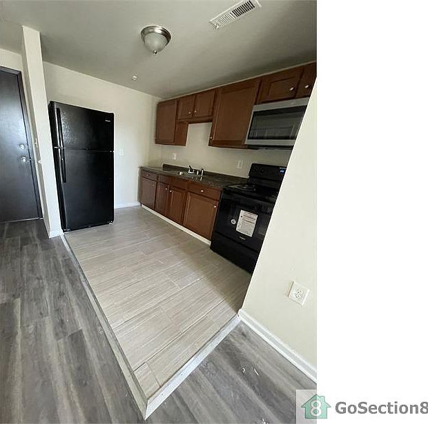 1st image of 317 E North Ave #407