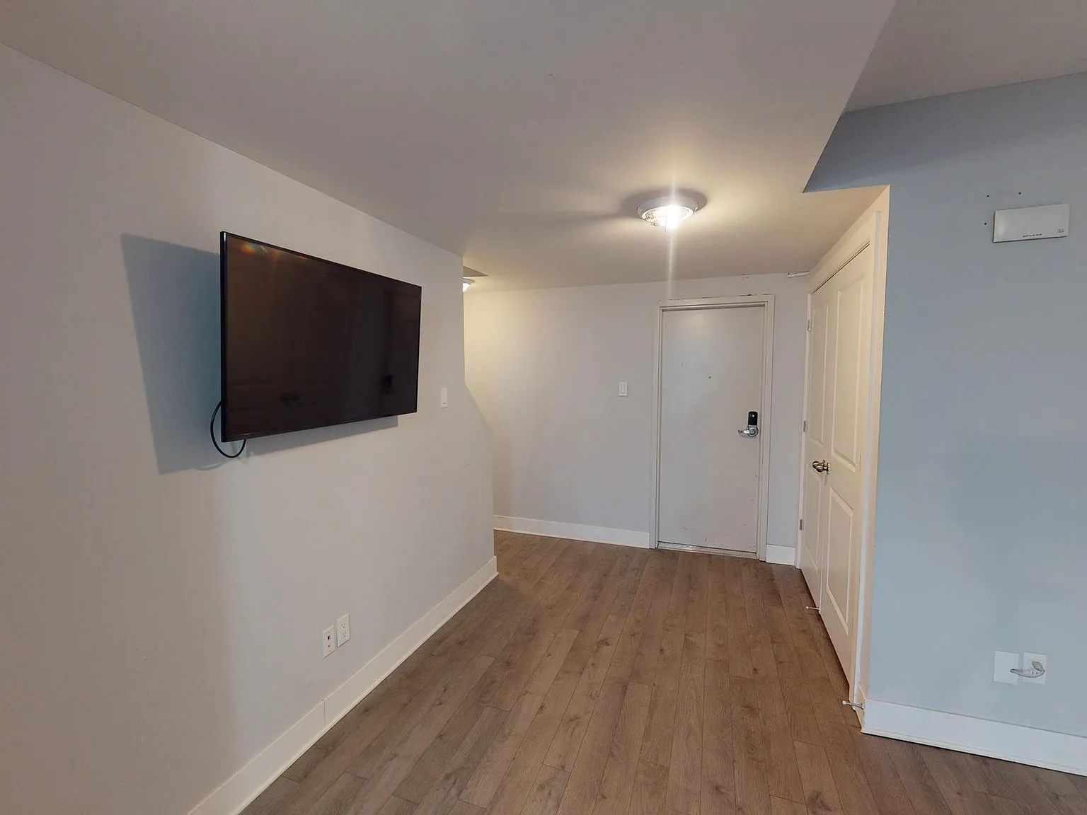 179 Henderson Ave Ottawa — Photo 2
