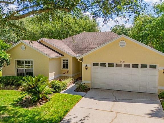 2nd image of 17610 Esprit Dr