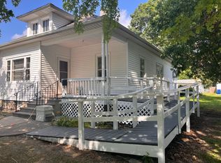 1856 30th St, Moline, IL 61265