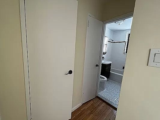 4th image of 1818 E 17th St #3N