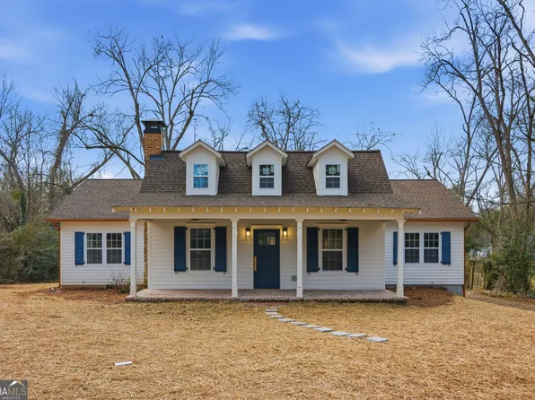 1107 Asbury St, Oxford, GA 30054