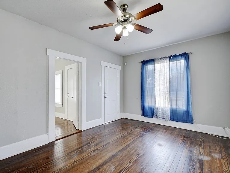 1314 N Sabinas St — Photo 8