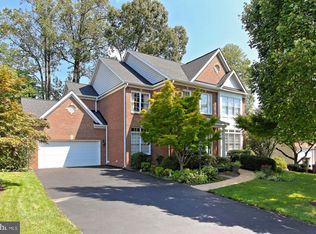10956 Keys Ct, Fairfax, VA 22032