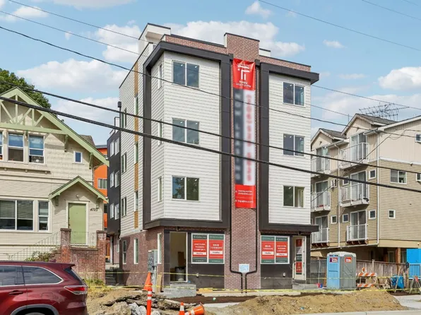 4729 21st Ave NE Unit C, Seattle, WA 98105