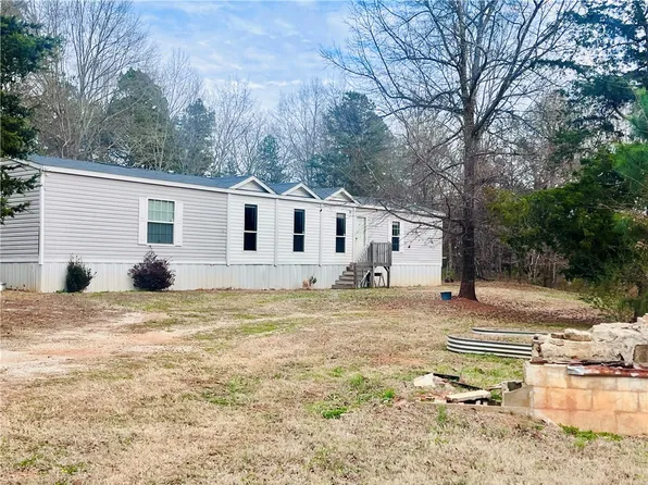2704 Walhalla Hwy, Six Mile, SC 29682