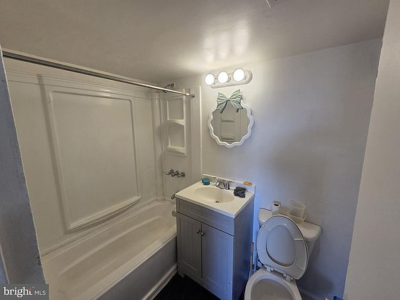 4th image of 5801 Quantrell Ave APT 508
