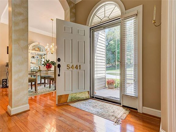 3rd image of 5441 Hanover Park Dr