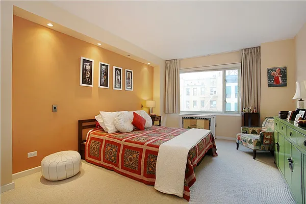 Sold by Corcoran | media 22