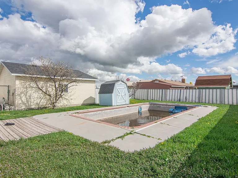 146 N 2300 W #2 — Photo 25