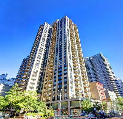 Rented by Halstead Real Estate | media 34