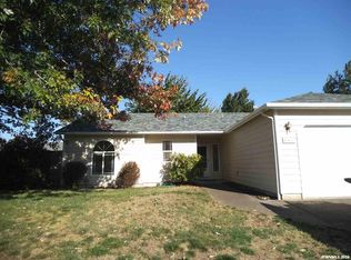 660 N 9th St, Aumsville, OR