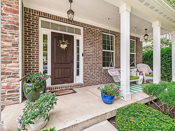 2nd image of 6199 Edenshall Ln