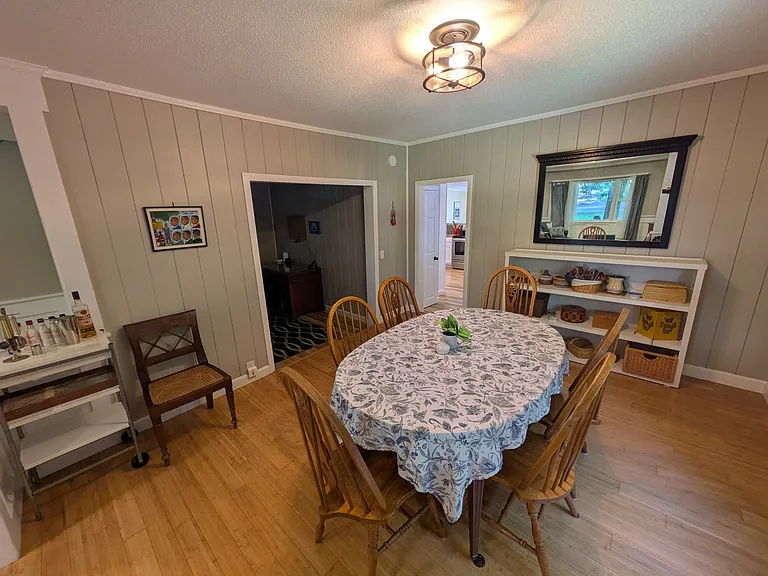 411 River Rd — Photo 28