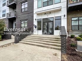1638 54th Ave N