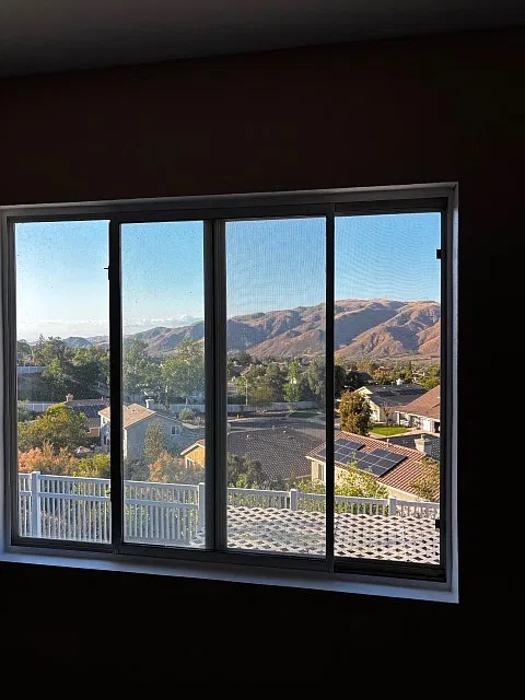 5 bed, 2496 sqft, $4,195 — Photo 4