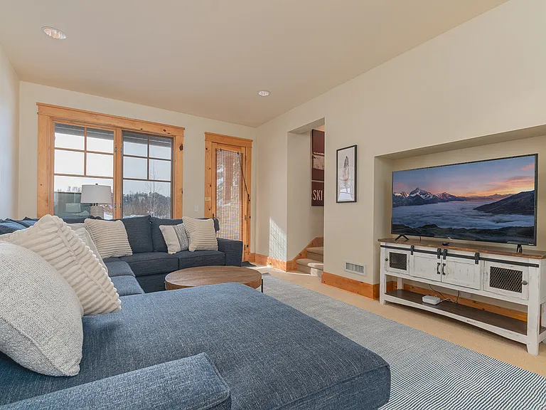 Double Eagle Dr — Photo 12