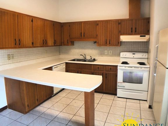 4th image of 421 Jo Ellen Ln