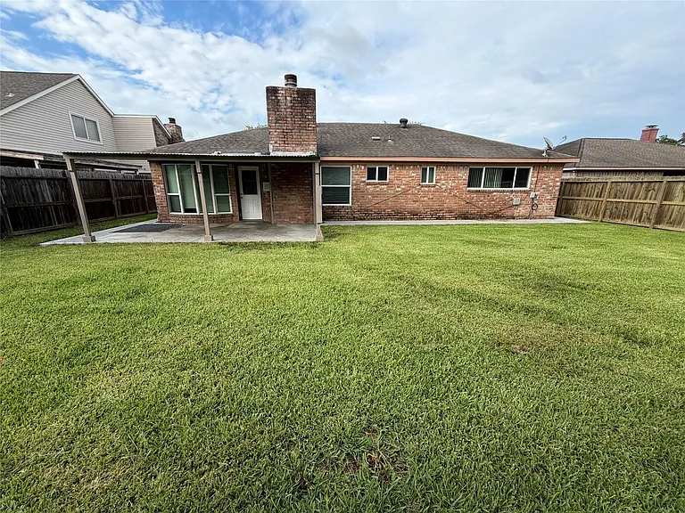 12719 Huntington Field Dr — Photo 10