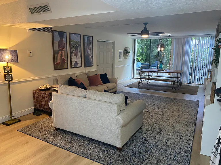 501 SW 11th Pl #106 — Photo 8