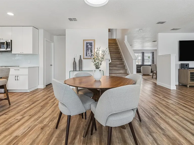 1653 Knight Trl — Photo 20