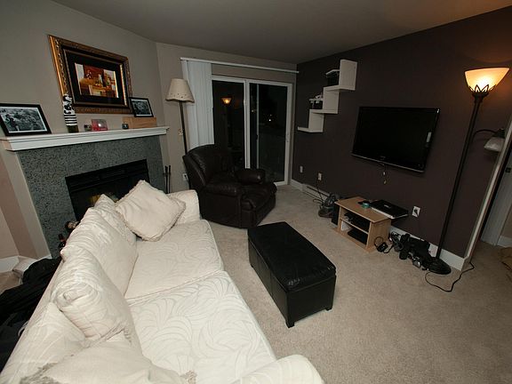 2nd image of 4831 Fauntleroy Way SW APT 303