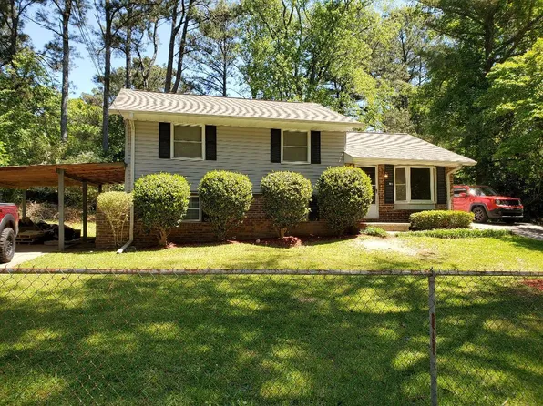20 Crystal River Dr, Riverdale, GA 30274