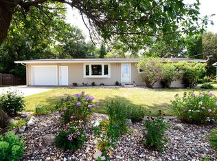 215 8th Ave E, Ellendale, MN 56026