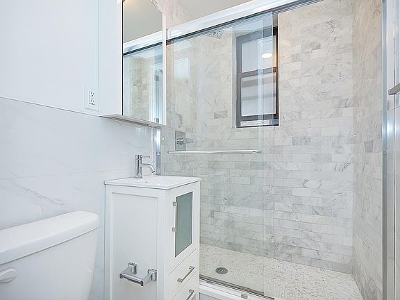 3rd image of 137 W 137th St APT 3J