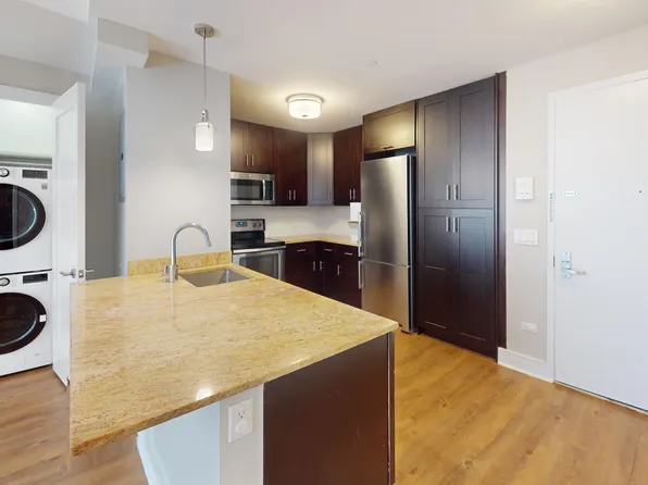 237 East 34th Street image 8 of 17