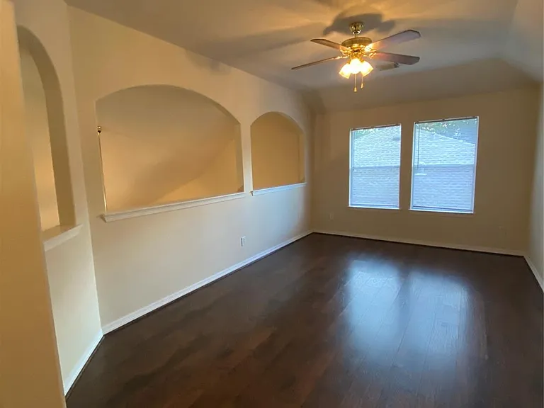 9210 Hidden Lake Cir E — Photo 42