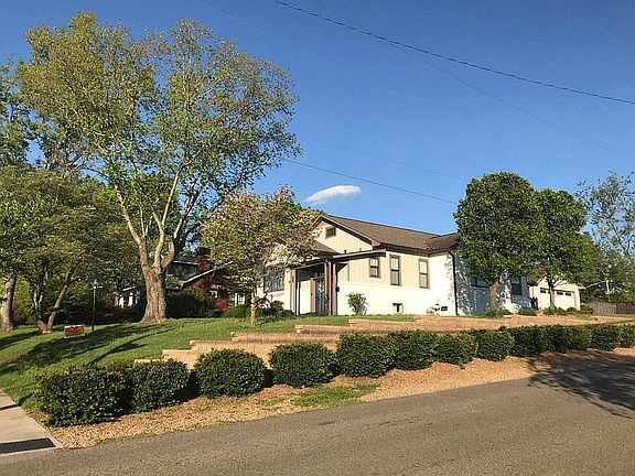 4th image of 3000 Gibbs Dr