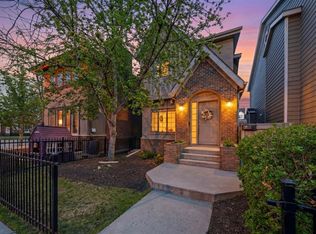 5506 W Henwood St SW, Calgary, AB T3E 6Z3