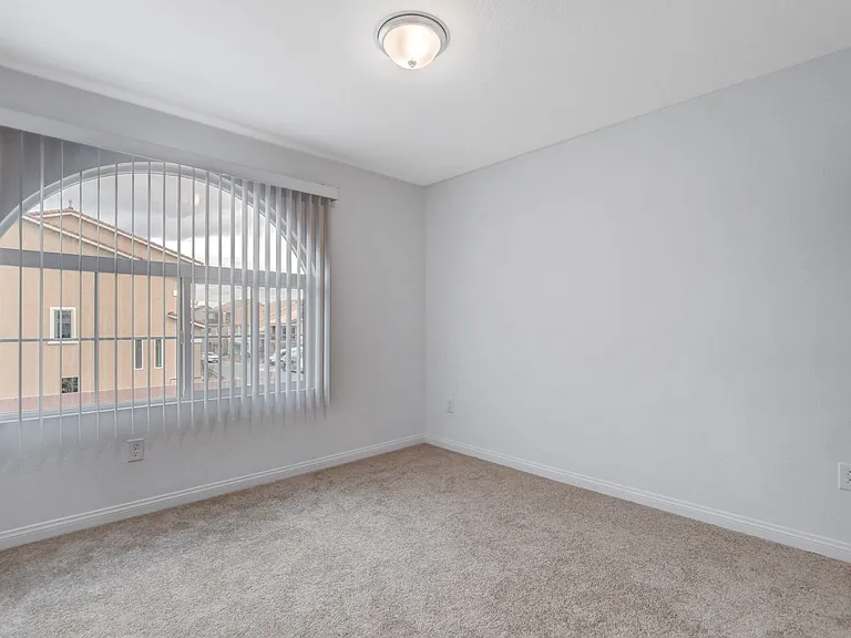 7821 Tomsburgh Ln — Photo 26