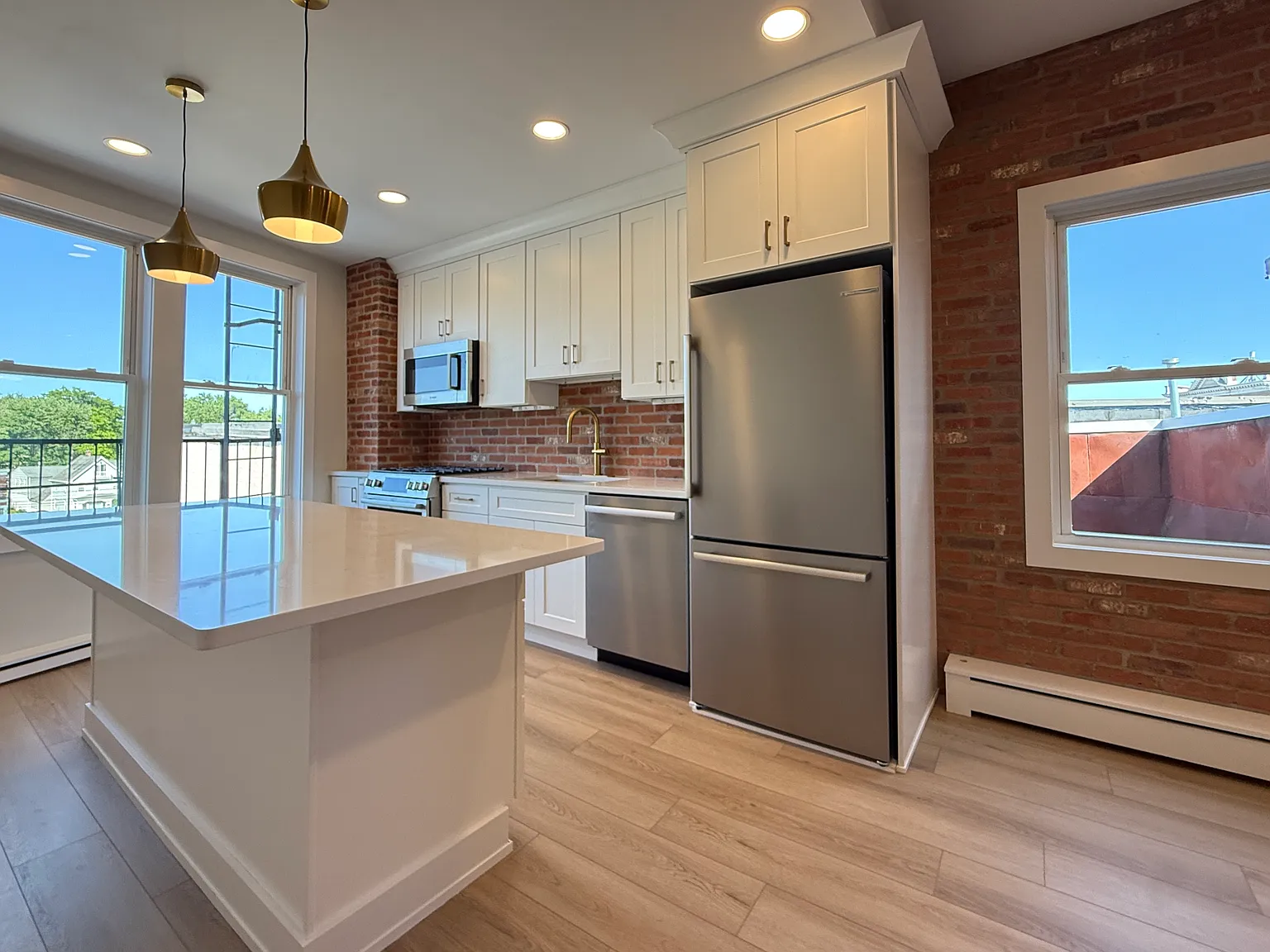 3 bed, $3,600 — Photo 3