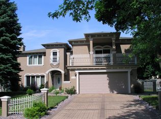 8S164 Washington St, Darien, IL