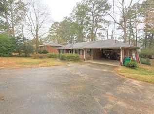 2488 Fairoaks Rd, Decatur, GA 30033
