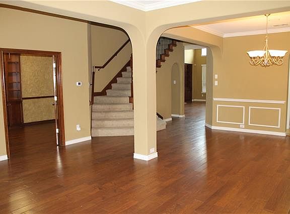 3rd image of 5029 Breezewind Ln