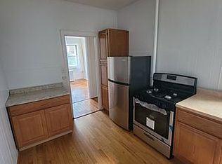 31-38 36th St #1FRO, Astoria, NY 11106