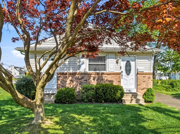 114 Grandview Ave, Morrisville, PA 19067