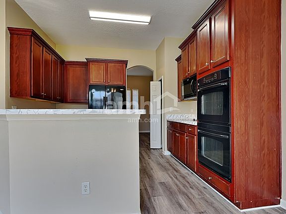 3rd image of 11417 Johnson Creek Cir