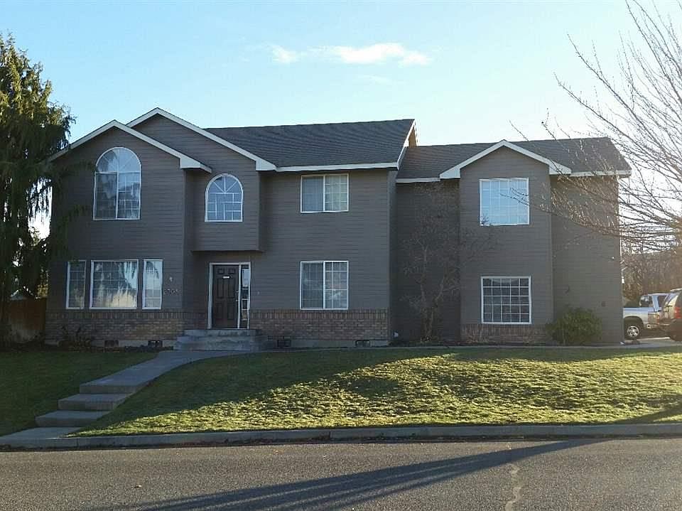 1st image of 2505 W 37th Ave