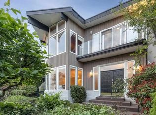368 Montroyal Blvd, North Vancouver, BC V7N4E5
