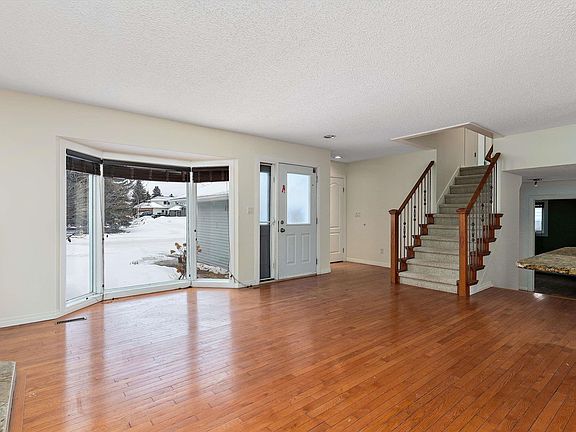 5th image of 115 Walker Rd NW