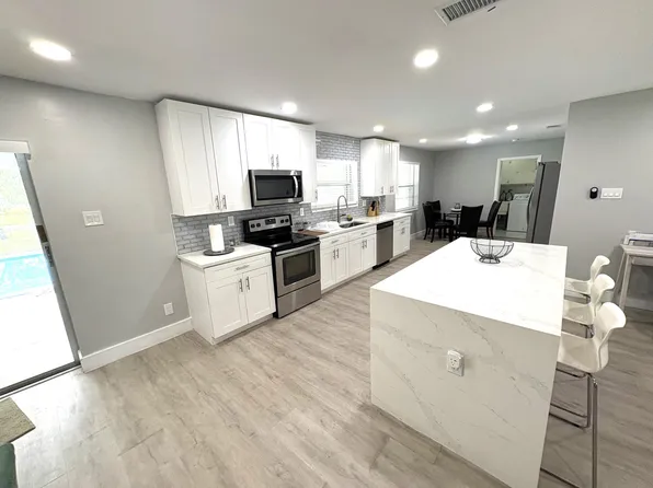 1401 NW 75th Terrace, Plantation, FL 33313