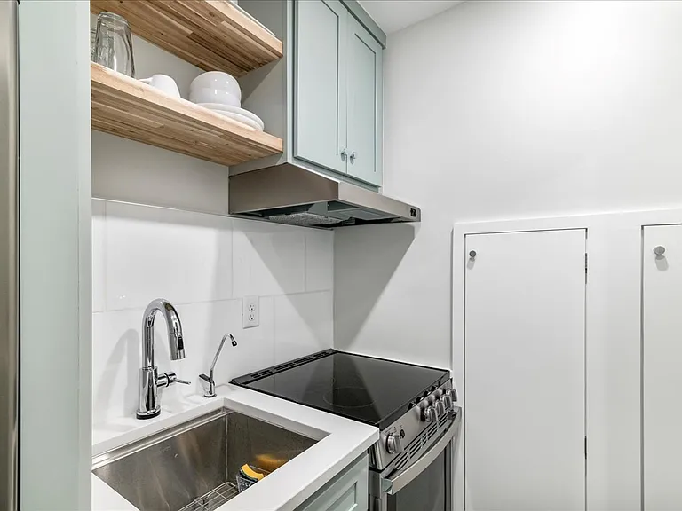 244 Ridgeway Dr #B — Photo 22