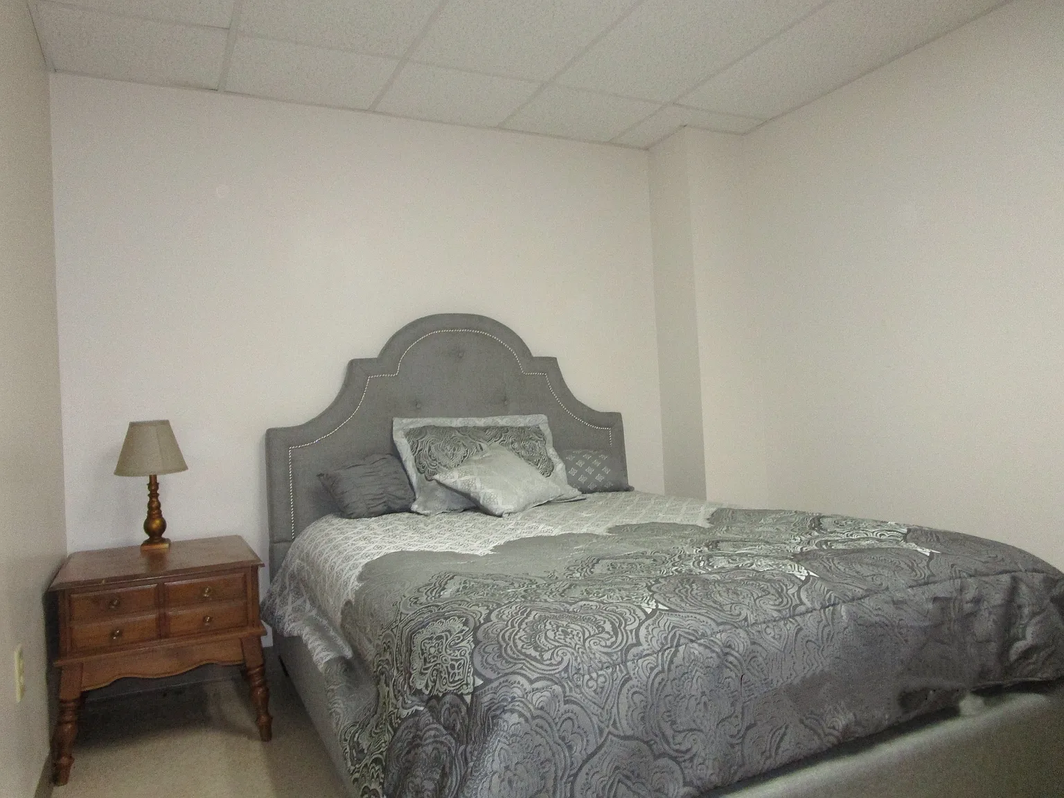2 bed, $1,100 — Photo 4