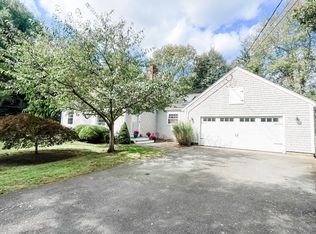 4 Lebaron Way, Mattapoisett, MA 02739